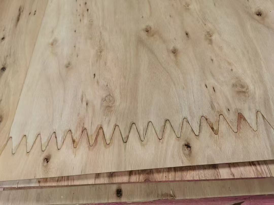 core-veneer-produced-by-L-type-core-composer