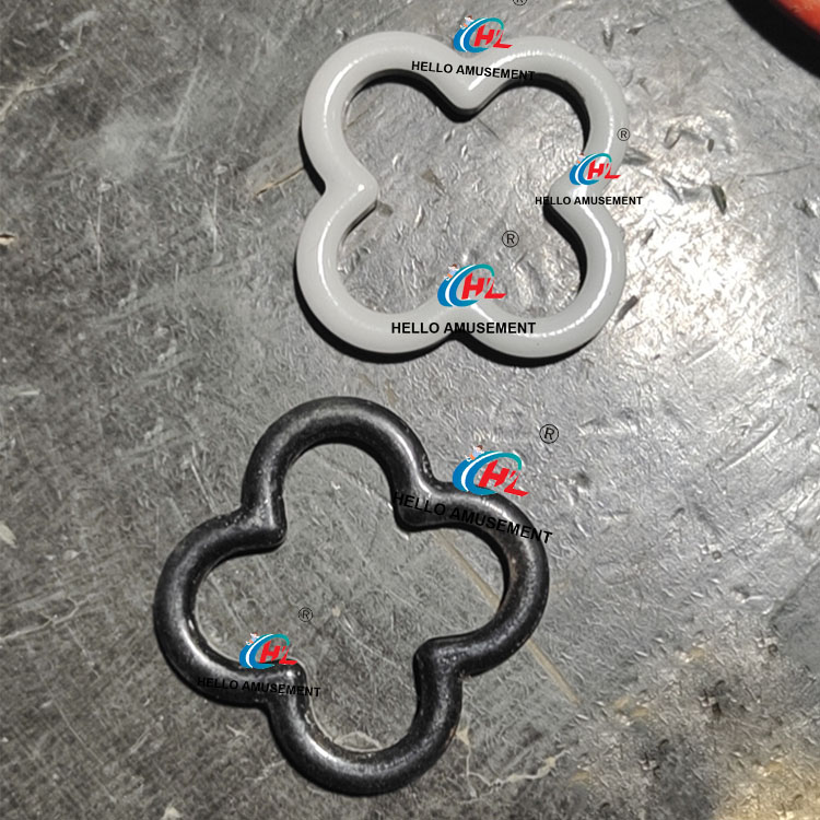 Plum Shaped Rope Net Metal Fittings For Playground 6